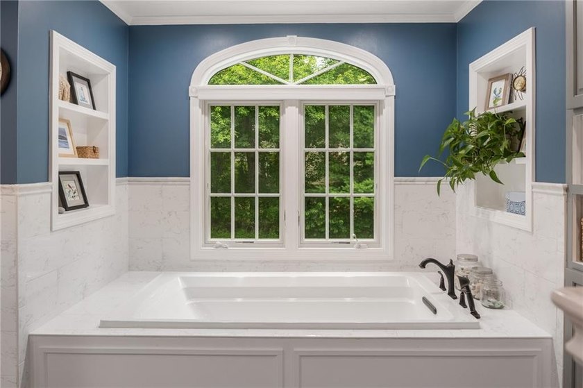 This 4-bedroom Colonial in *The Glen* offers the perfect balance - photo 38