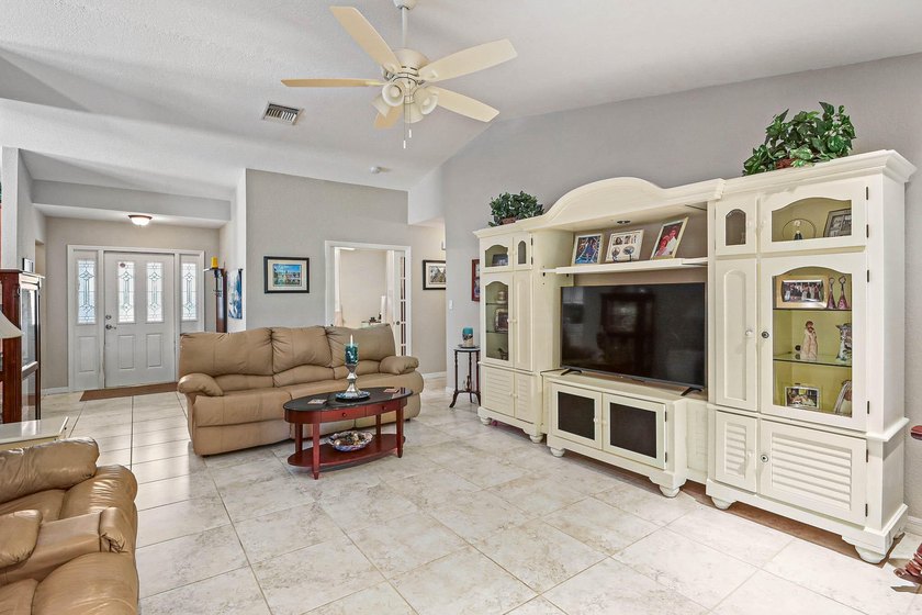 This fantastic pool home can now be yours. This CBS 3/2.5 plus - photo 5