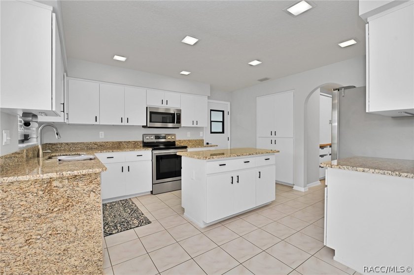Location! Location! Location for this 2 bedroom 2 bath Oakleaf - photo 12