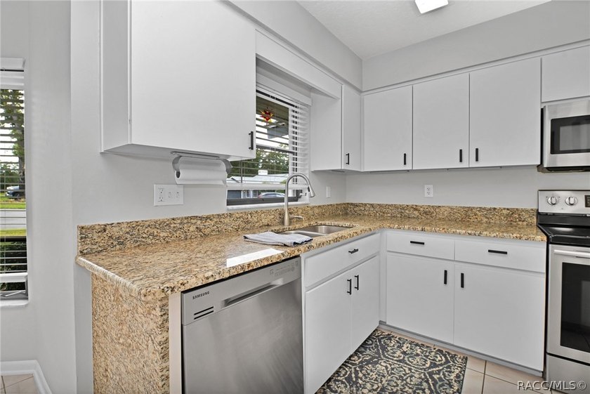 Location! Location! Location for this 2 bedroom 2 bath Oakleaf - photo 14