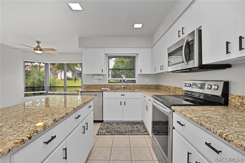 Location! Location! Location for this 2 bedroom 2 bath Oakleaf - photo 16