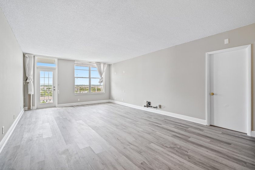 Welcome Home! This beautifully renovated, oversized condo is - photo 7