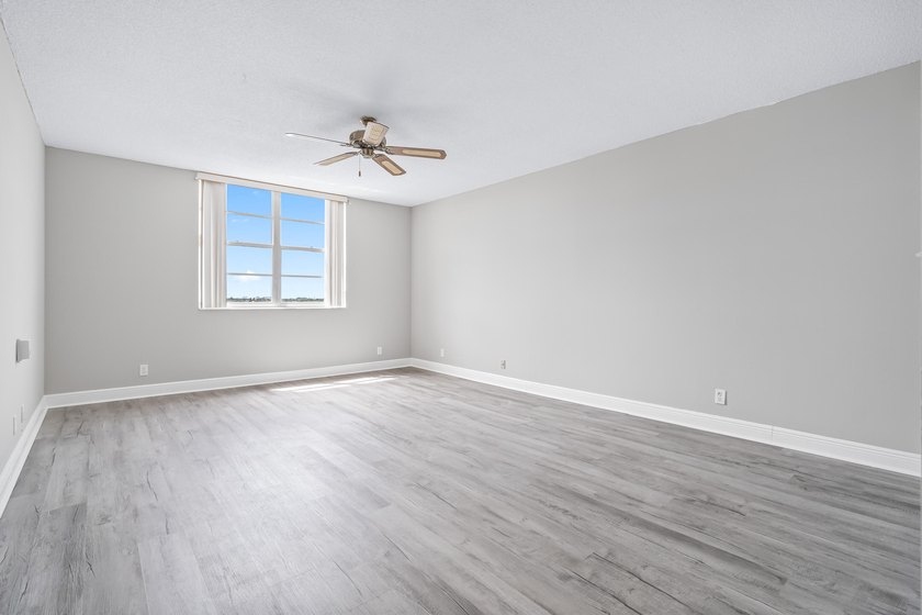 Welcome Home! This beautifully renovated, oversized condo is - photo 8