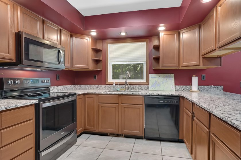 If you've been waiting for the right channel-front home on - photo 10