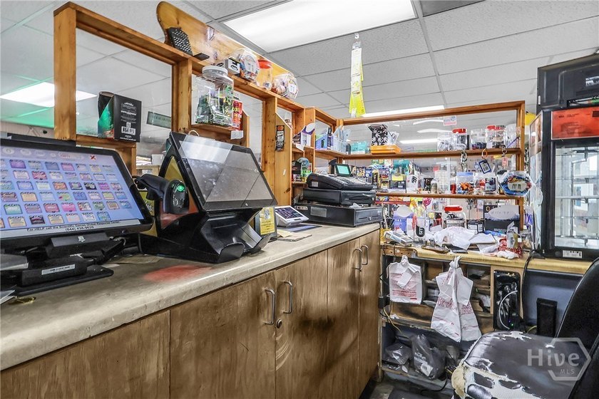 Located just off Interstate 20 in Buckhead, GA near Lake Oconee - photo 21