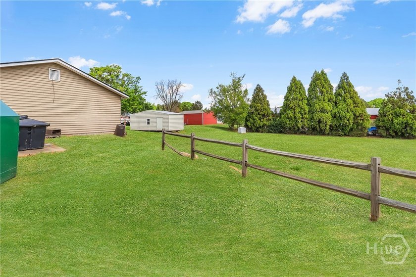 Located just off Interstate 20 in Buckhead, GA near Lake Oconee - photo 44