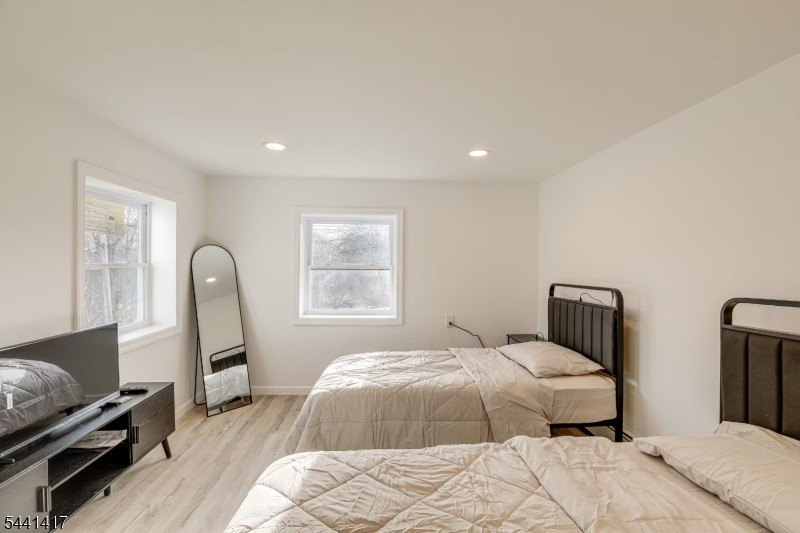 Beautifully updated 3-bedroom home offering a bright - photo 7