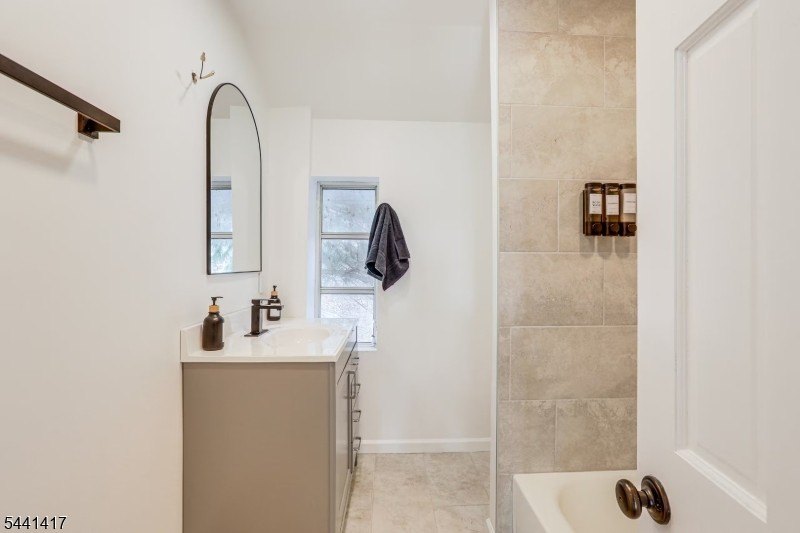 Beautifully updated 3-bedroom home offering a bright - photo 10