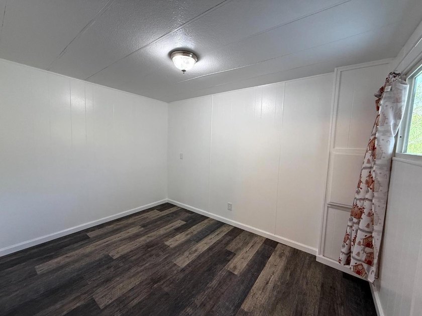 Updated 2-bedroom, 1-bathroom mobile home located in the Golden - photo 8