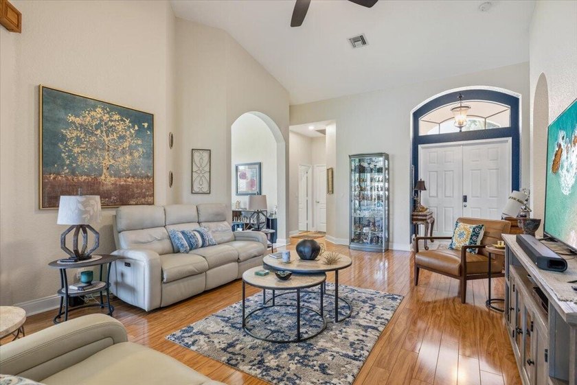 Welcome to easy, low-maintenance Florida living in the - photo 23