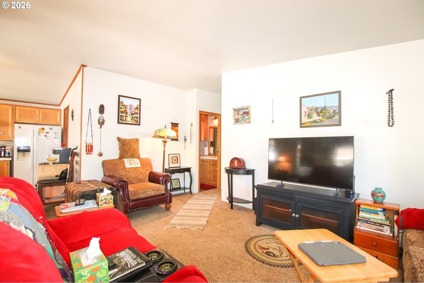 Nestled along the scenic Oregon Coast, this charming 2-bedroom - photo 4
