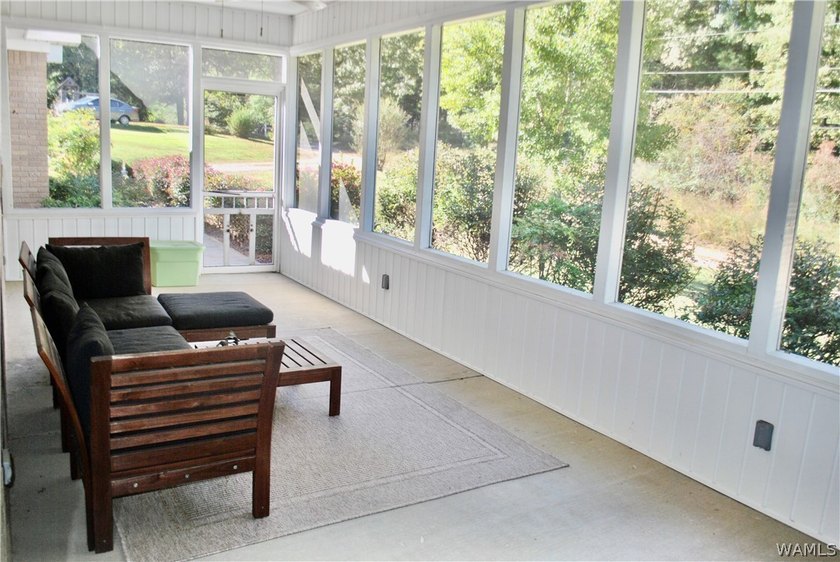 Immaculate custom-built, single level, handicap accessible home - photo 23