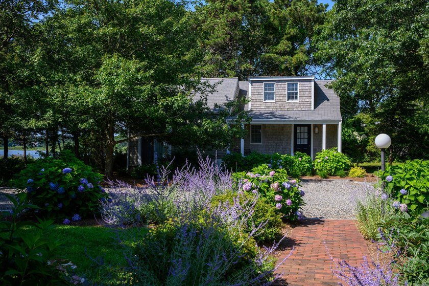 Breathtaking property at the tip of a prominent peninsula on - photo 22