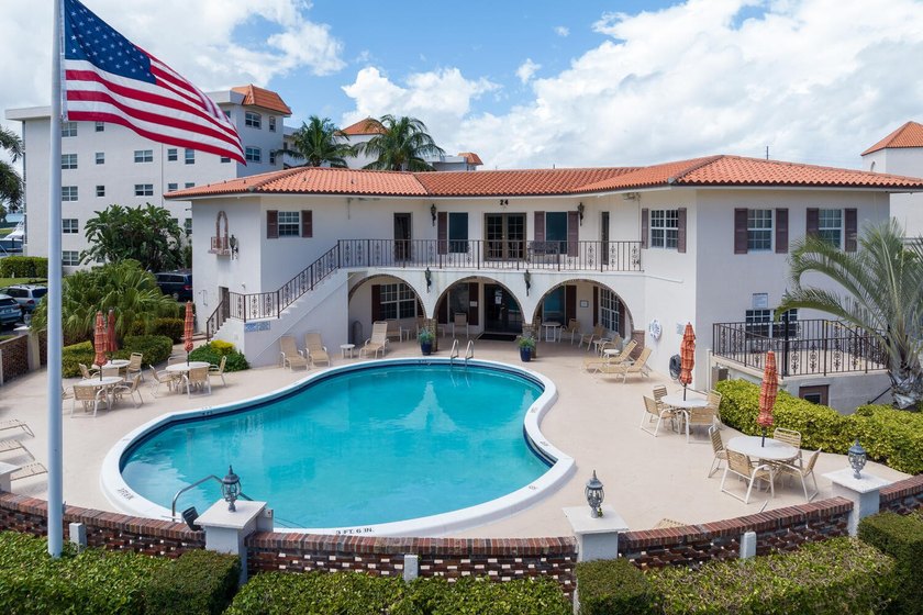 Enjoy the sweeping Intracoastal views in this first floor 2 - photo 17