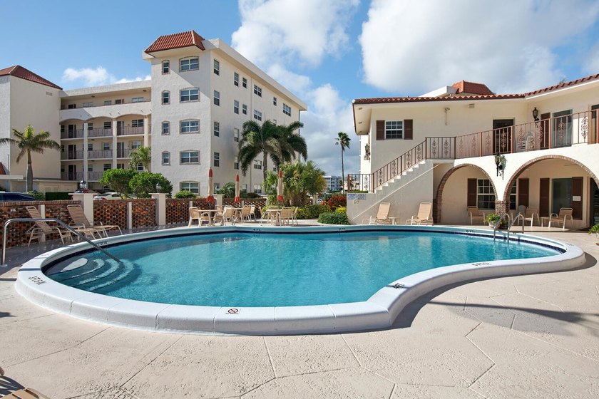 Enjoy the sweeping Intracoastal views in this first floor 2 - photo 18