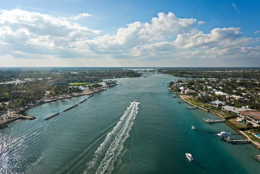 Enjoy the sweeping Intracoastal views in this first floor 2 - photo 34