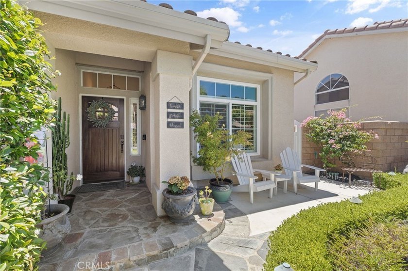 Beautifully remodeled 3 bedroom, 2.5 bath view home in Pacific - photo 4