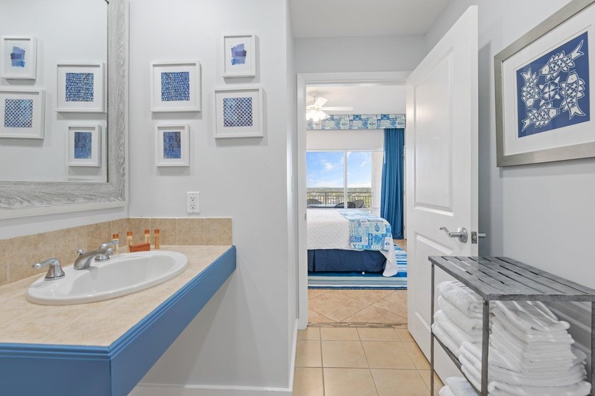 INCREDIBLE WEST FACING VIEWS WITH STUNNING SUNSETS! Ideally - photo 16