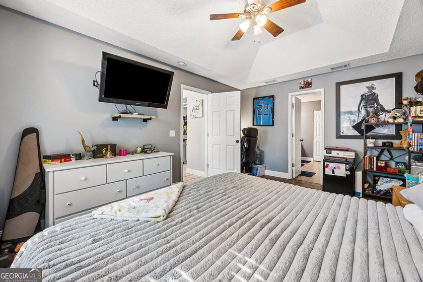 Seller offering up to $7,500 towards closing costs on this - photo 24