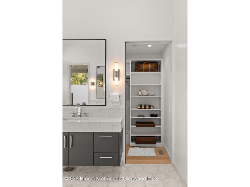 Discover ultimate luxury in this newly built home in Aspen's - photo 40