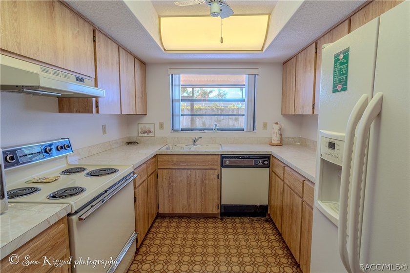BACK ON THE MARKET! FINANCING FELL THROUGH! Opportunity is - photo 13
