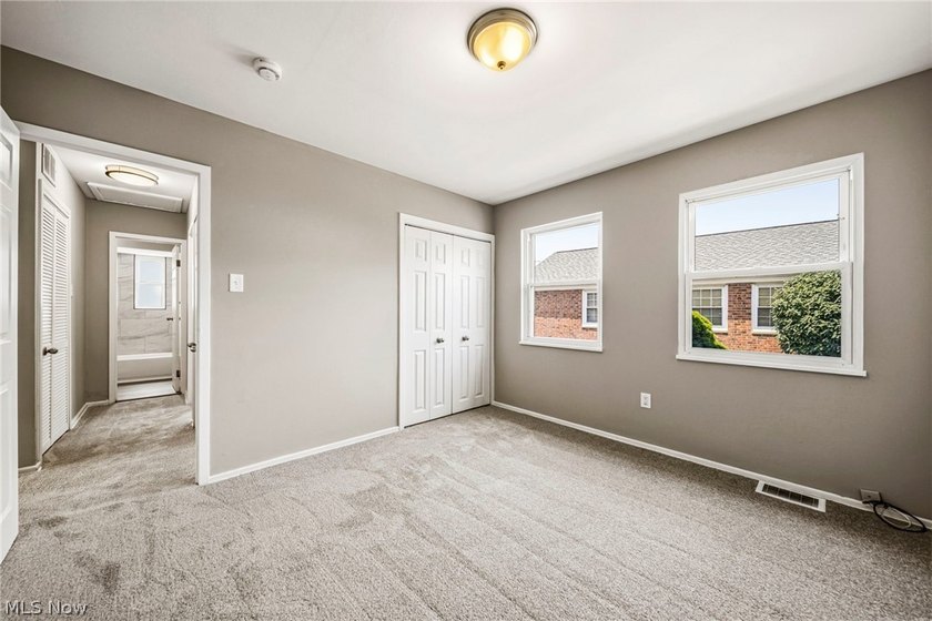Just move in! This home is ready for you! Features a renovated - photo 13