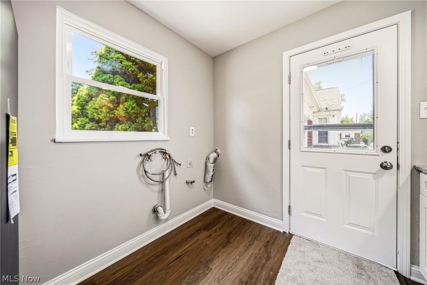 Just move in! This home is ready for you! Features a renovated - photo 23