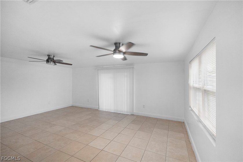 Welcome to this well-maintained home in North Fort Myers - photo 31