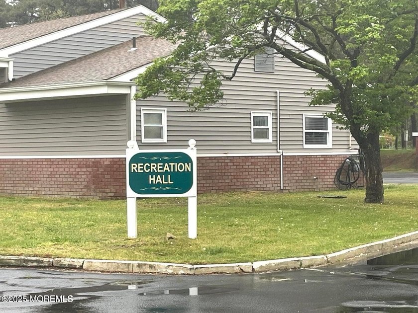 Welcome to Cedar Glen Homes. This active adult community is one - photo 25