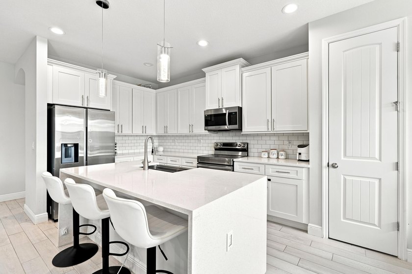 Experience modern luxury in this exceptional 2023 custom-built - photo 13
