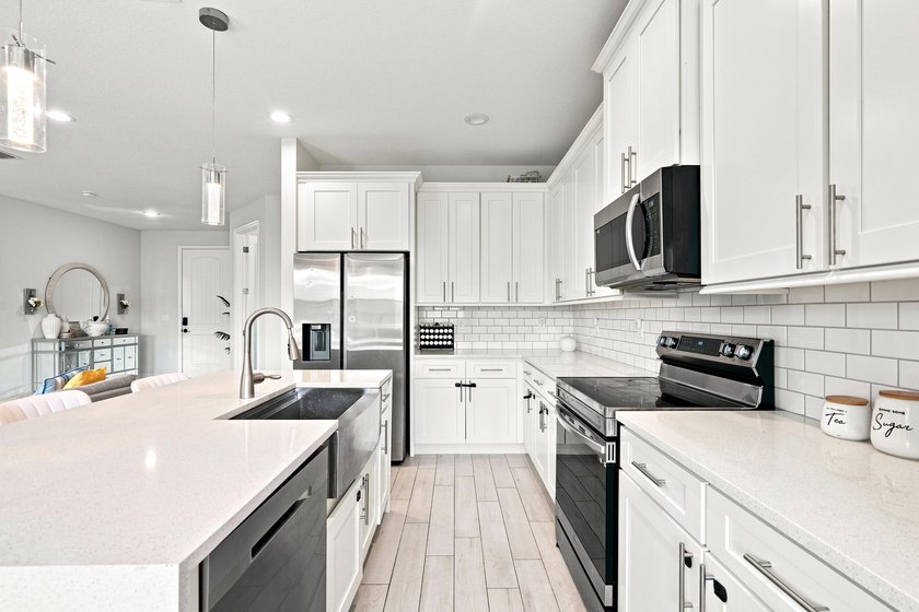Experience modern luxury in this exceptional 2023 custom-built - photo 17