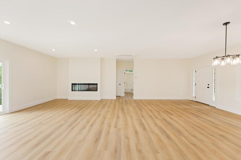Stunning view of Crotched Mountain, one level living, completely - photo 4