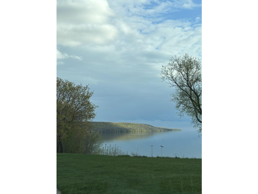 Sensational, .96 acre lake lot in Sherwood with over 100 feet on - photo 13