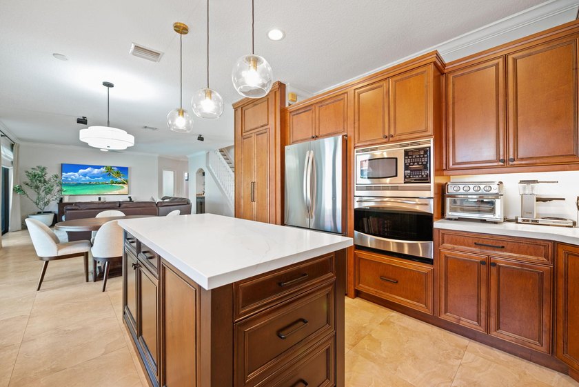 A completely &amp; tastefully upgraded home on a culdesac does exist - photo 14