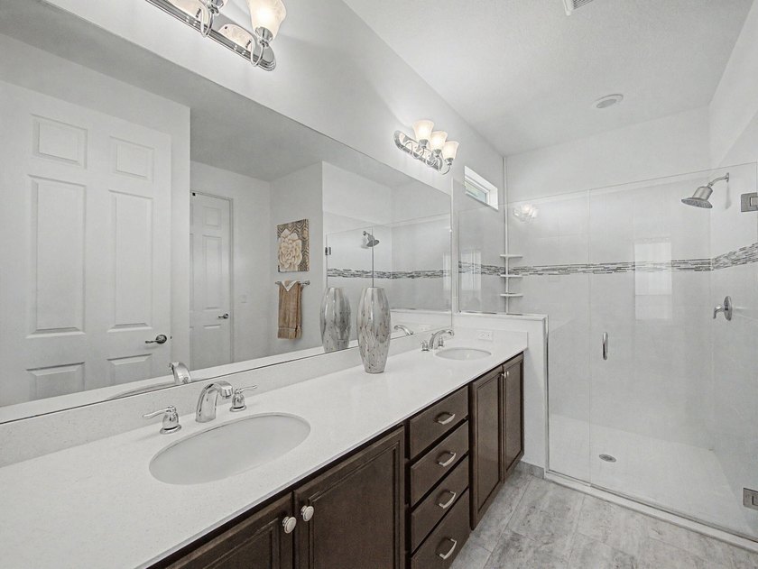Step into a home designed to impress and built for unforgettable - photo 14