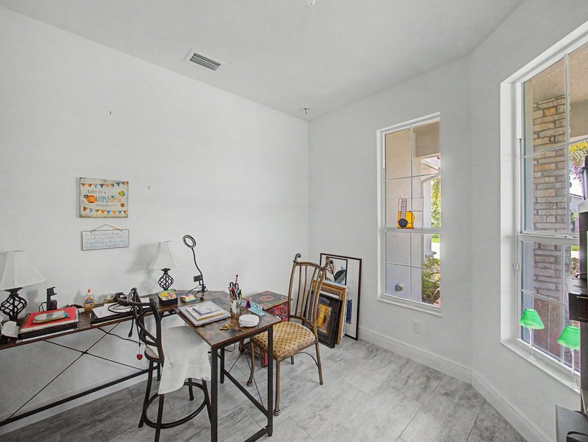 Step into a home designed to impress and built for unforgettable - photo 15