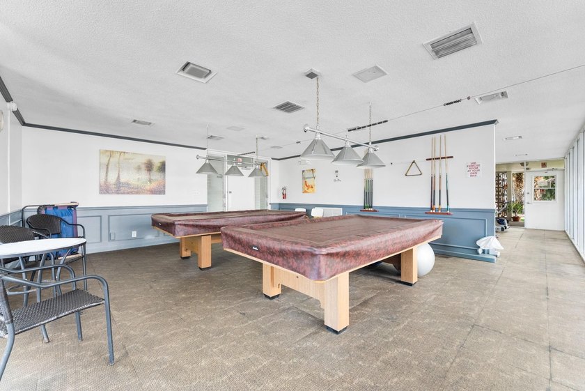 Gorgeous and Spacious 1 Bedroom/1 Bathroom Condo. This - photo 20