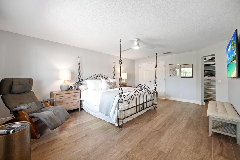 A completely &amp; tastefully upgraded home on a culdesac does exist - photo 29