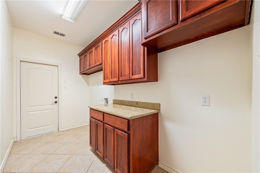 New Price and New Roof (May 2026)!!!! Stop scrolling-this - photo 31