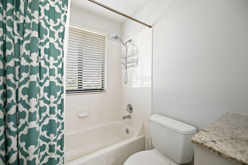 A completely &amp; tastefully upgraded home on a culdesac does exist - photo 37
