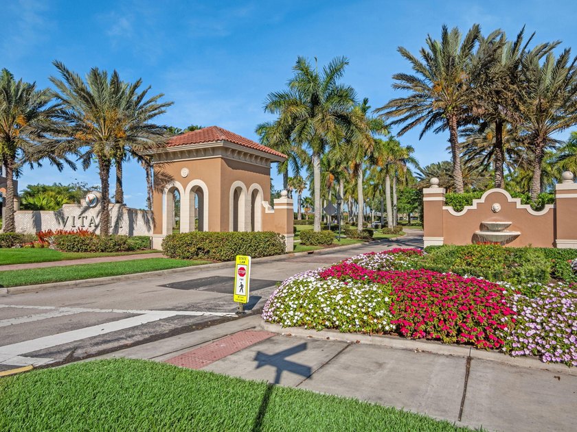 Step into a home designed to impress and built for unforgettable - photo 42