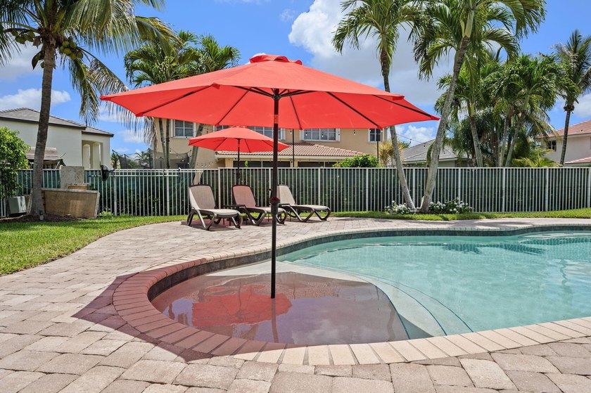 A completely &amp; tastefully upgraded home on a culdesac does exist - photo 48