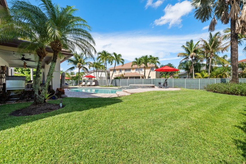 A completely &amp; tastefully upgraded home on a culdesac does exist - photo 52