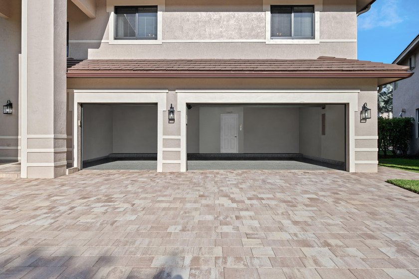 A completely &amp; tastefully upgraded home on a culdesac does exist - photo 53