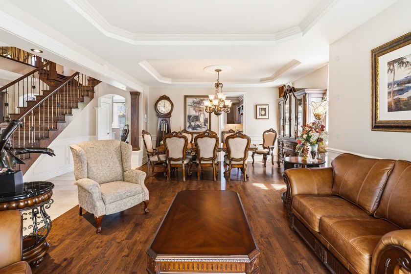 Open House this Sunday July 2nd from 2:00 to 4:00. Majestic - photo 13