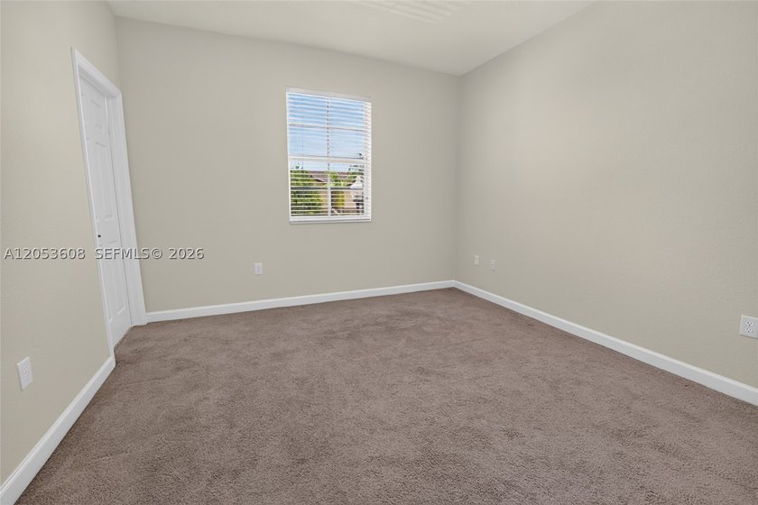 Welcome to this well maintained 2-bedroom, 2.5-bath townhouse in - photo 13