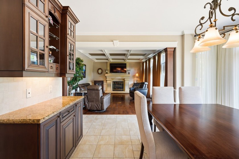 Open House this Sunday July 2nd from 2:00 to 4:00. Majestic - photo 20