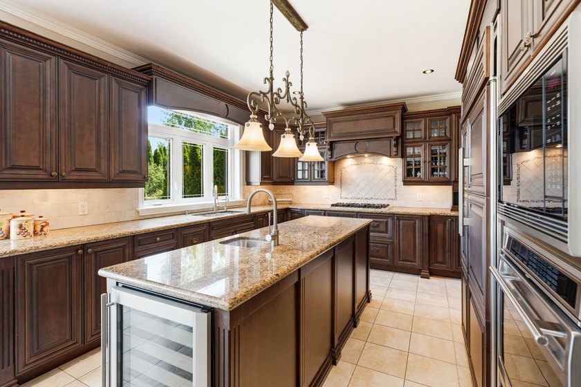 Open House this Sunday July 2nd from 2:00 to 4:00. Majestic - photo 22