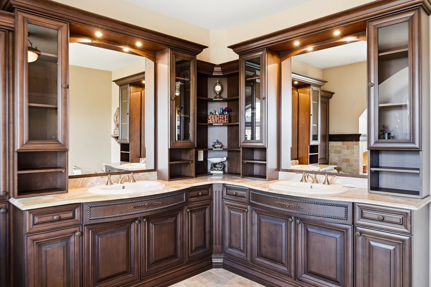 Open House this Sunday July 2nd from 2:00 to 4:00. Majestic - photo 37