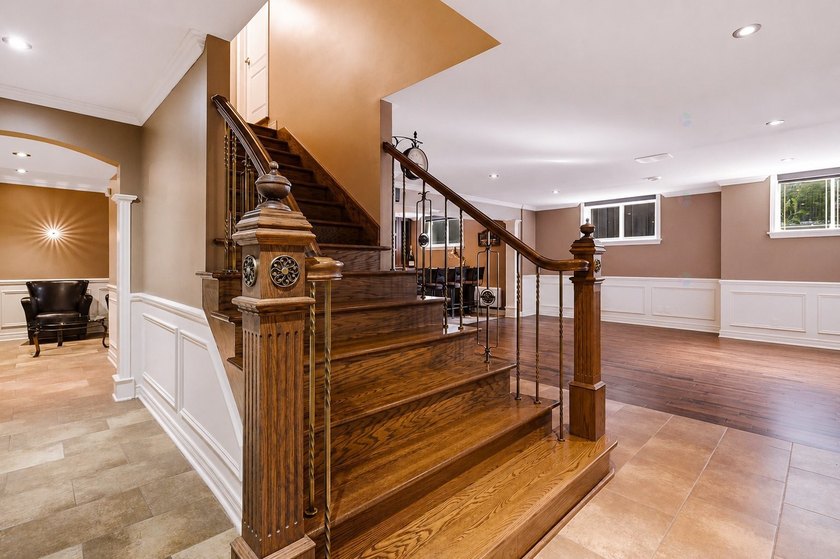 Open House this Sunday July 2nd from 2:00 to 4:00. Majestic - photo 43